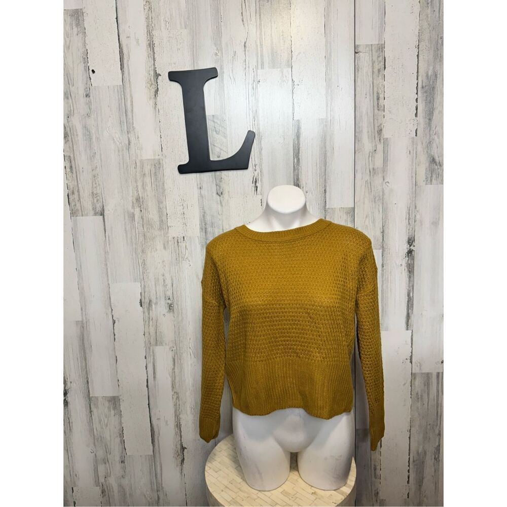 Pink rose sweater size large